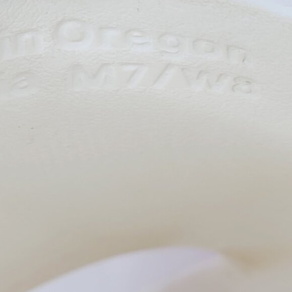 Nike Women's White Calm Wide Strap Slip-On Casual Slide Sandal Size 8 - Picture 6 of 7